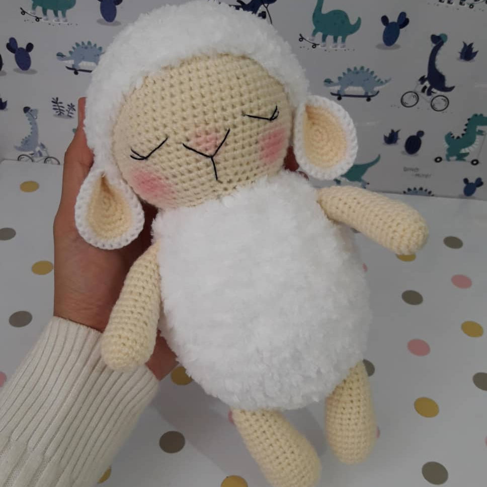 Cuddle Doll - Lili Lamb