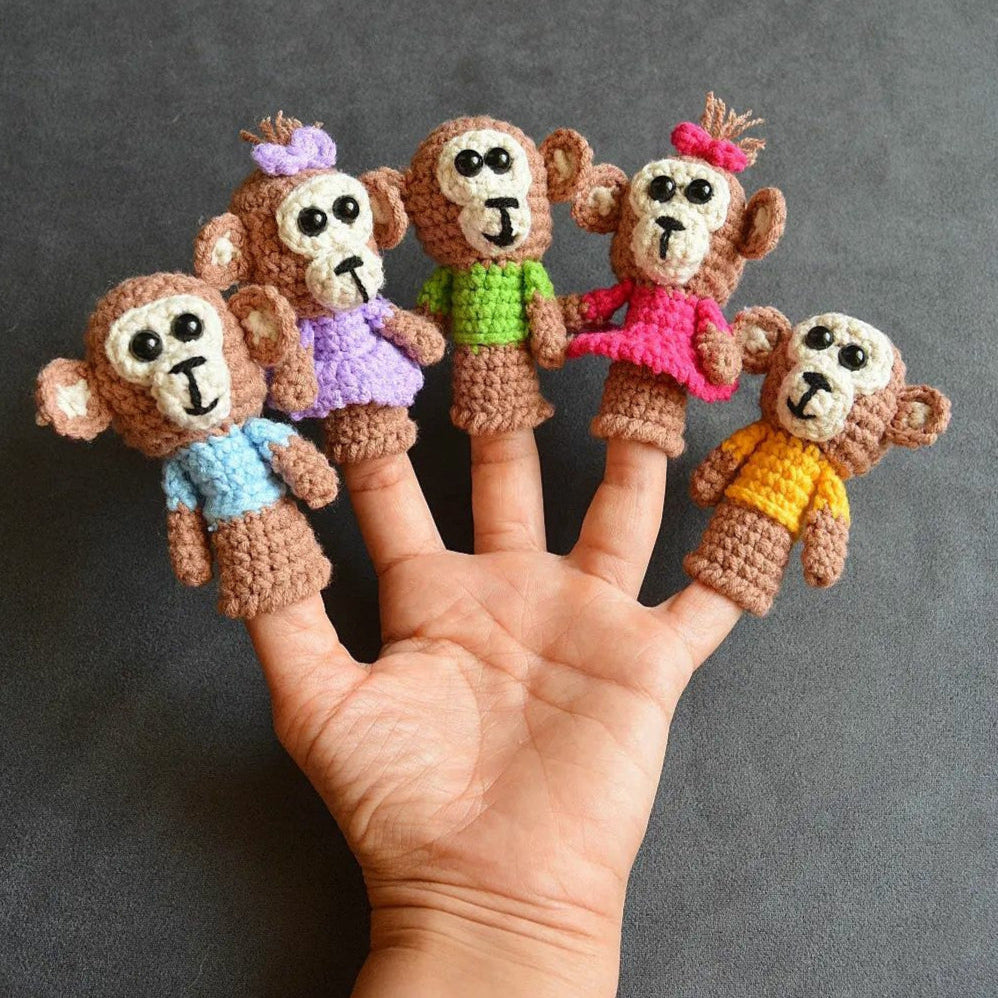 Funny finger Puppets - 5 Little Monkeys, jumping on the bed