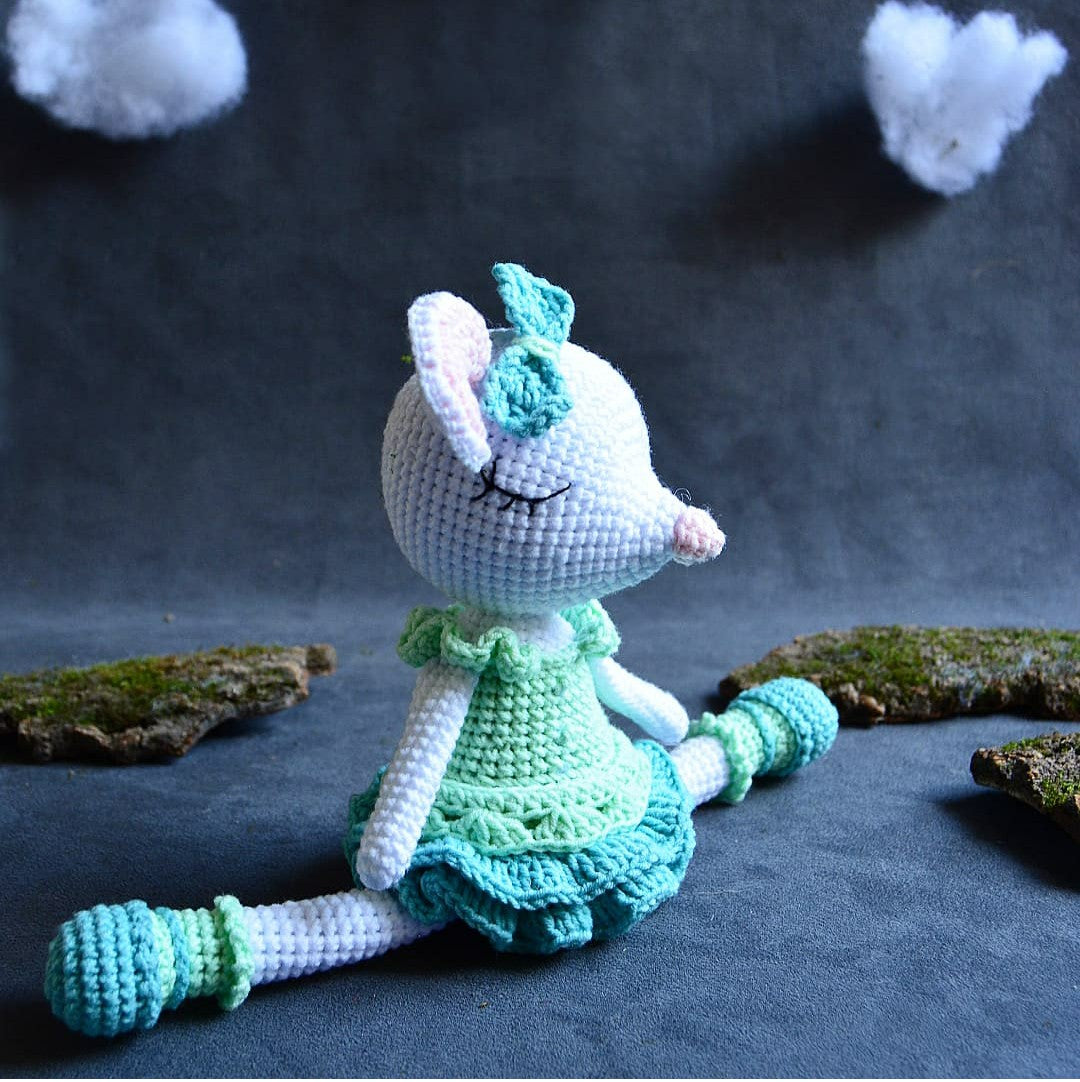 Cuddle doll - Mel Mouse