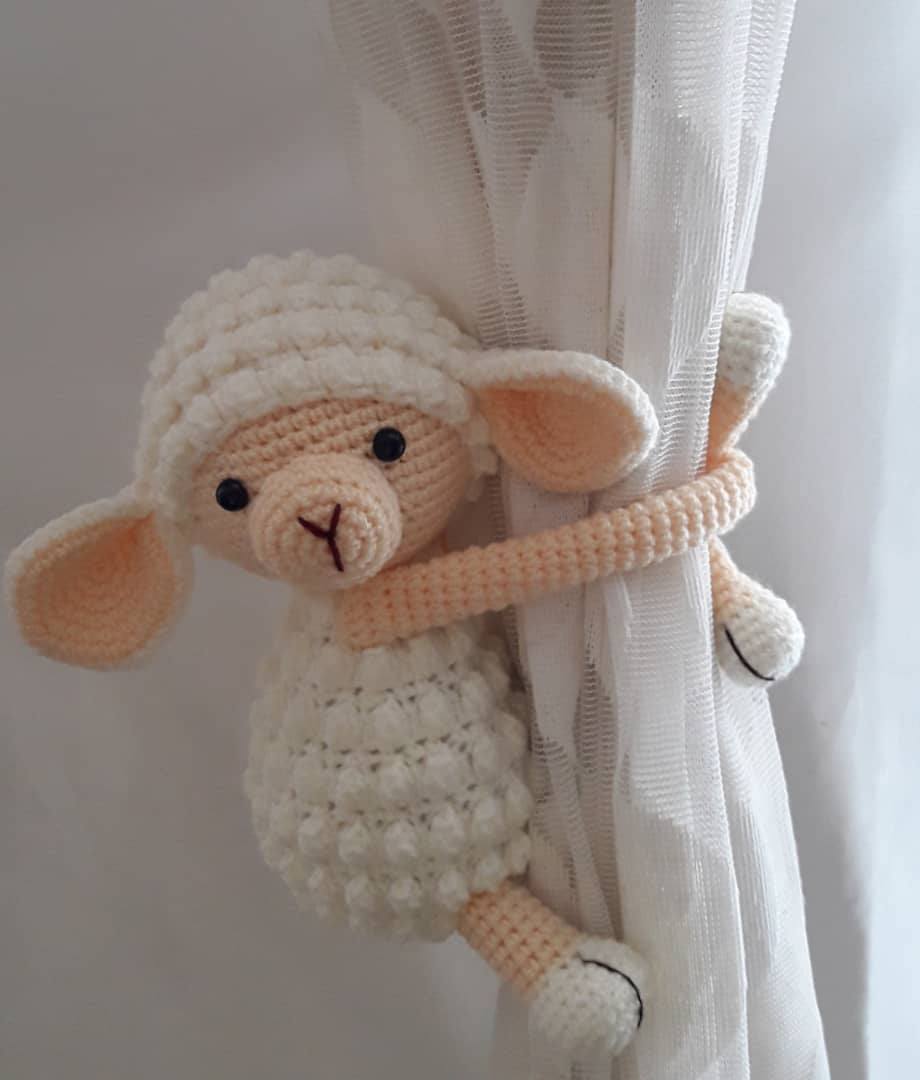 Curtain Creature - Lamb