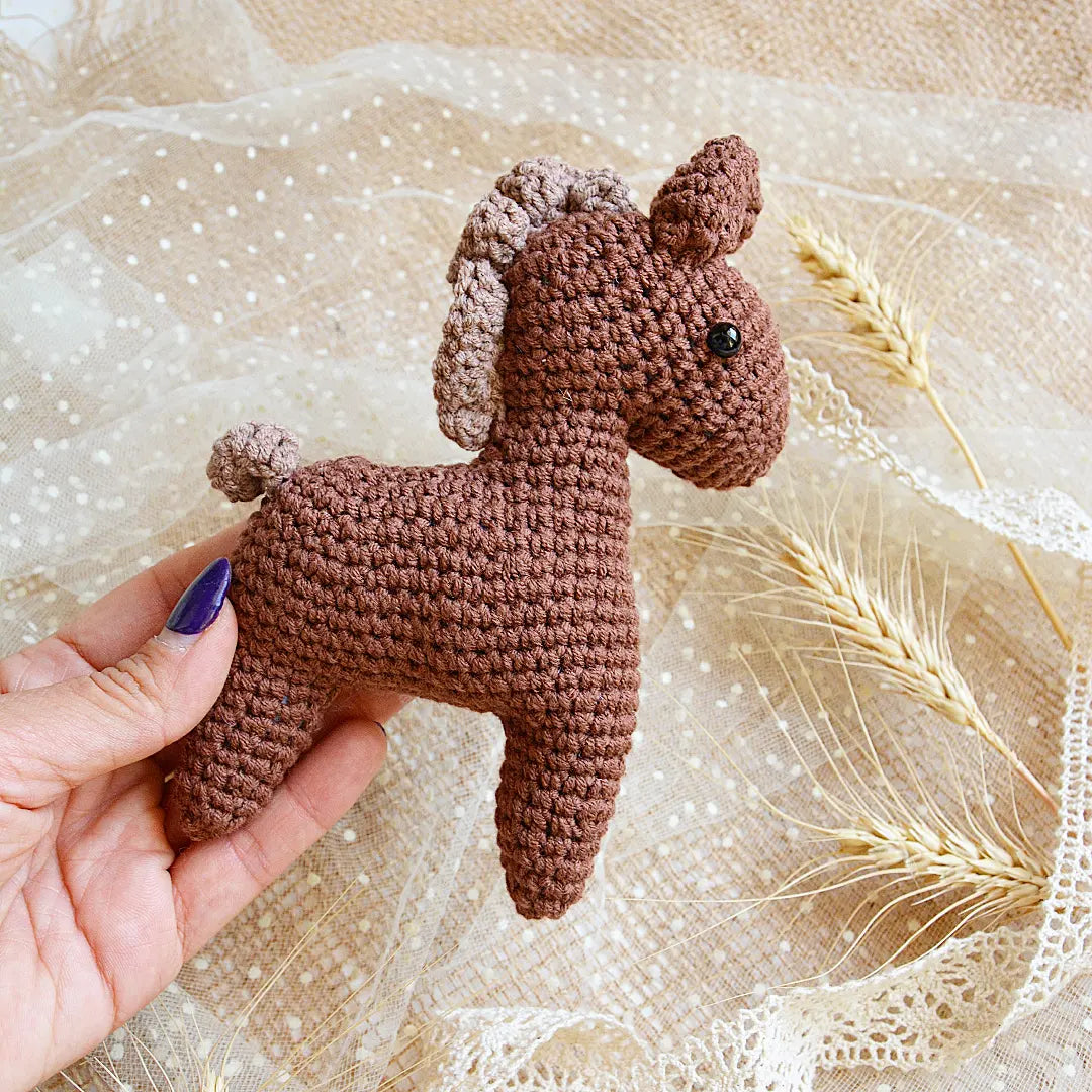 Pram/Cot Creature - Free Horses