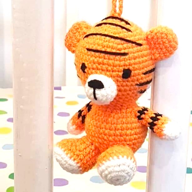 Hanging Creature - Hanging - Tiger