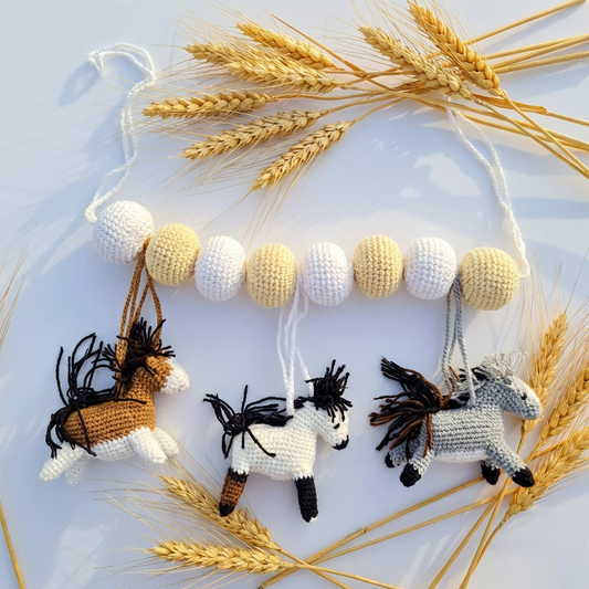 String Creatures - Horses