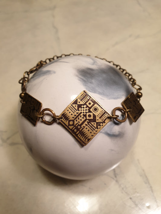 Jewellery - Bracelet - Around the Flat Earth