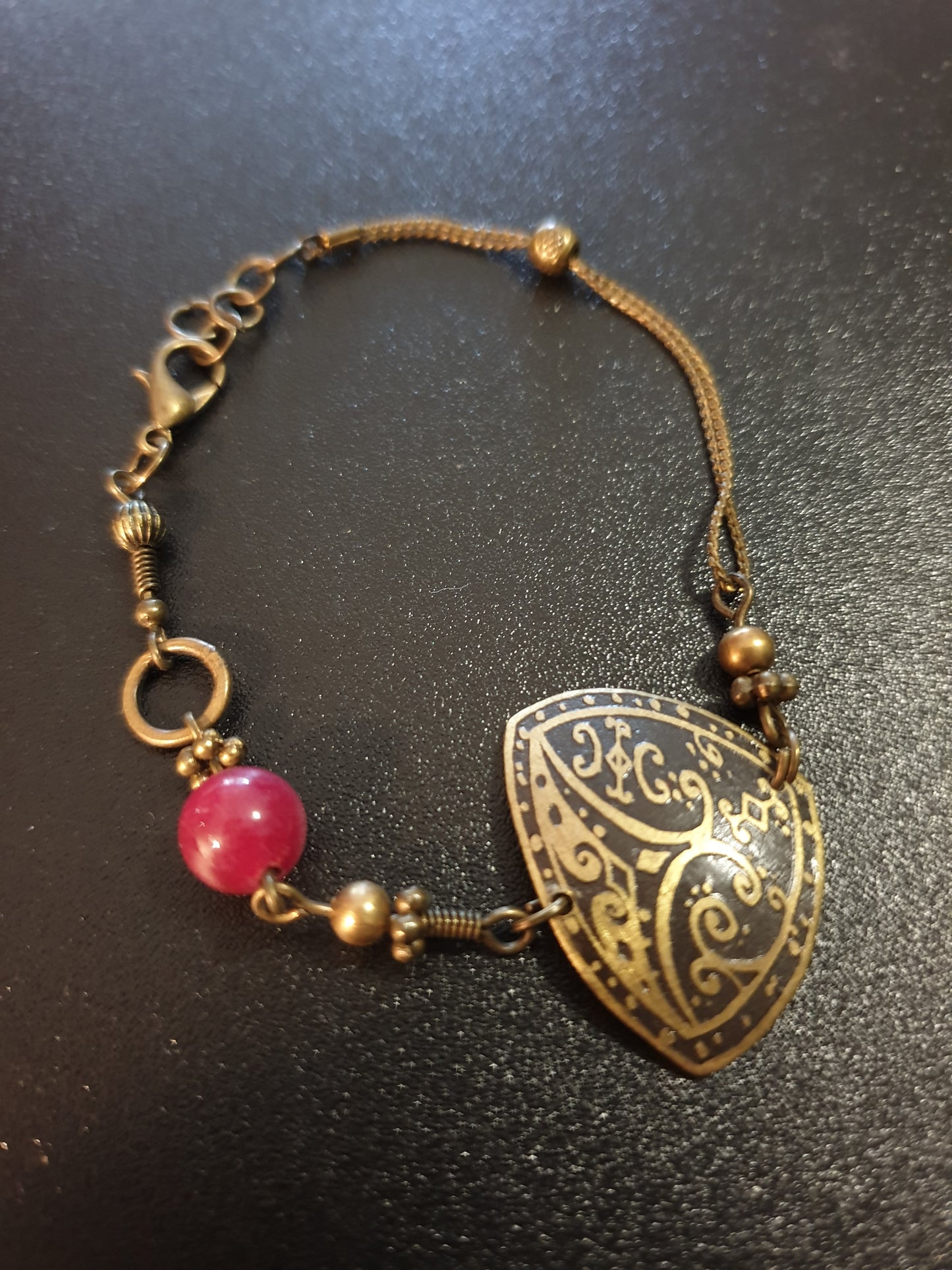 Jewellery - Bracelet - Blood Moon